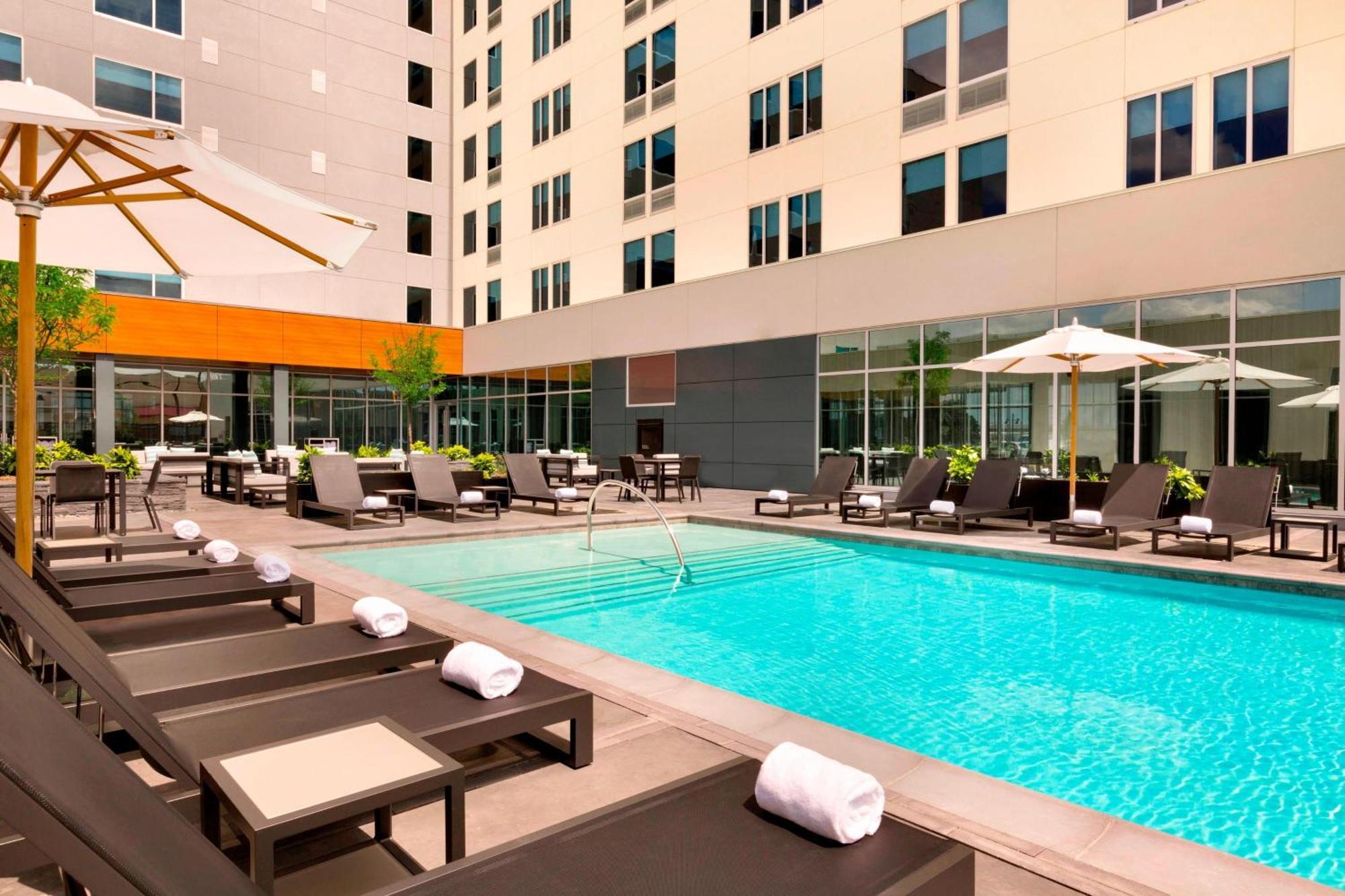 Aloft Dallas Love Field Ngoại thất bức ảnh