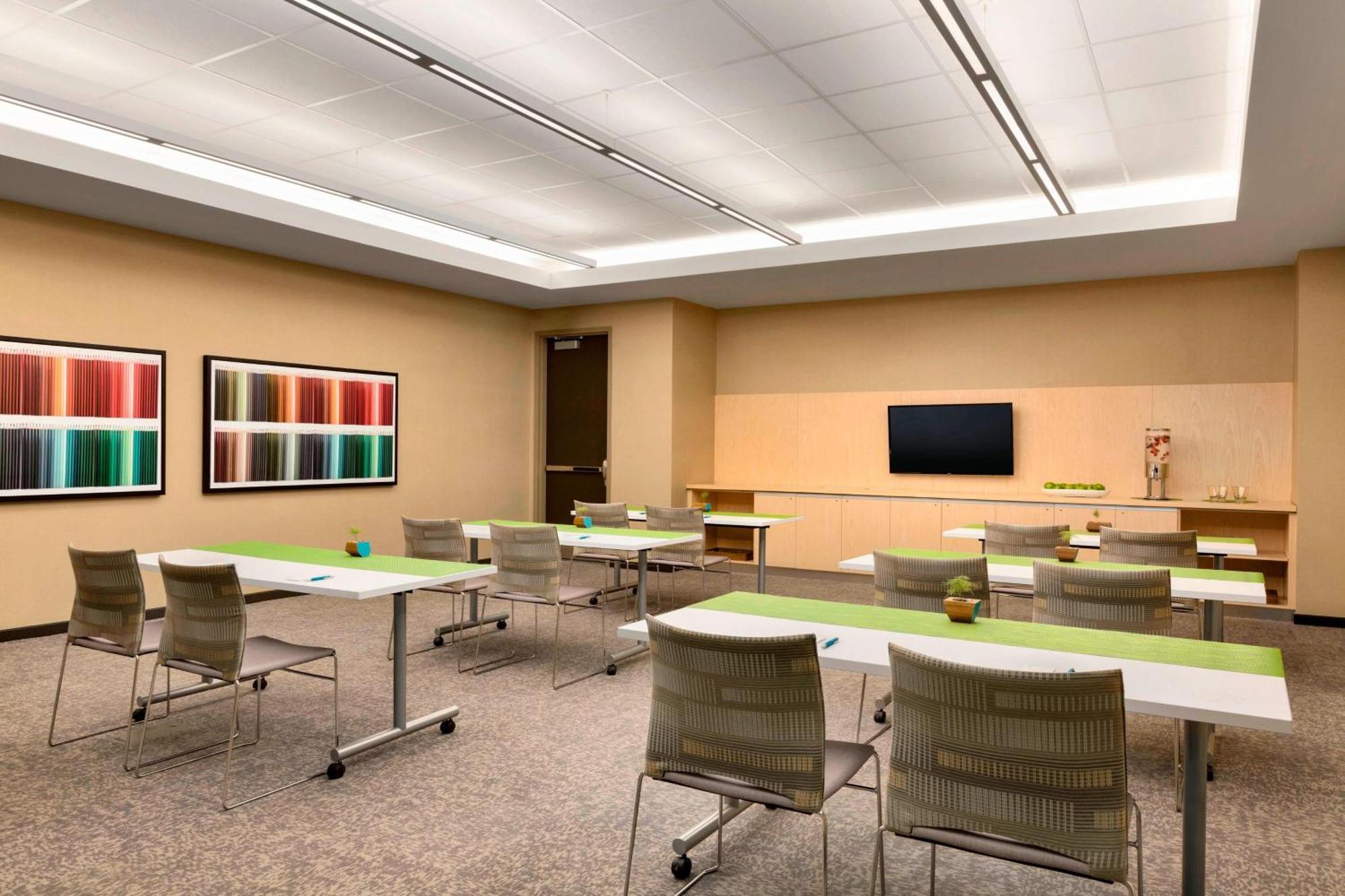 Aloft Dallas Love Field Ngoại thất bức ảnh